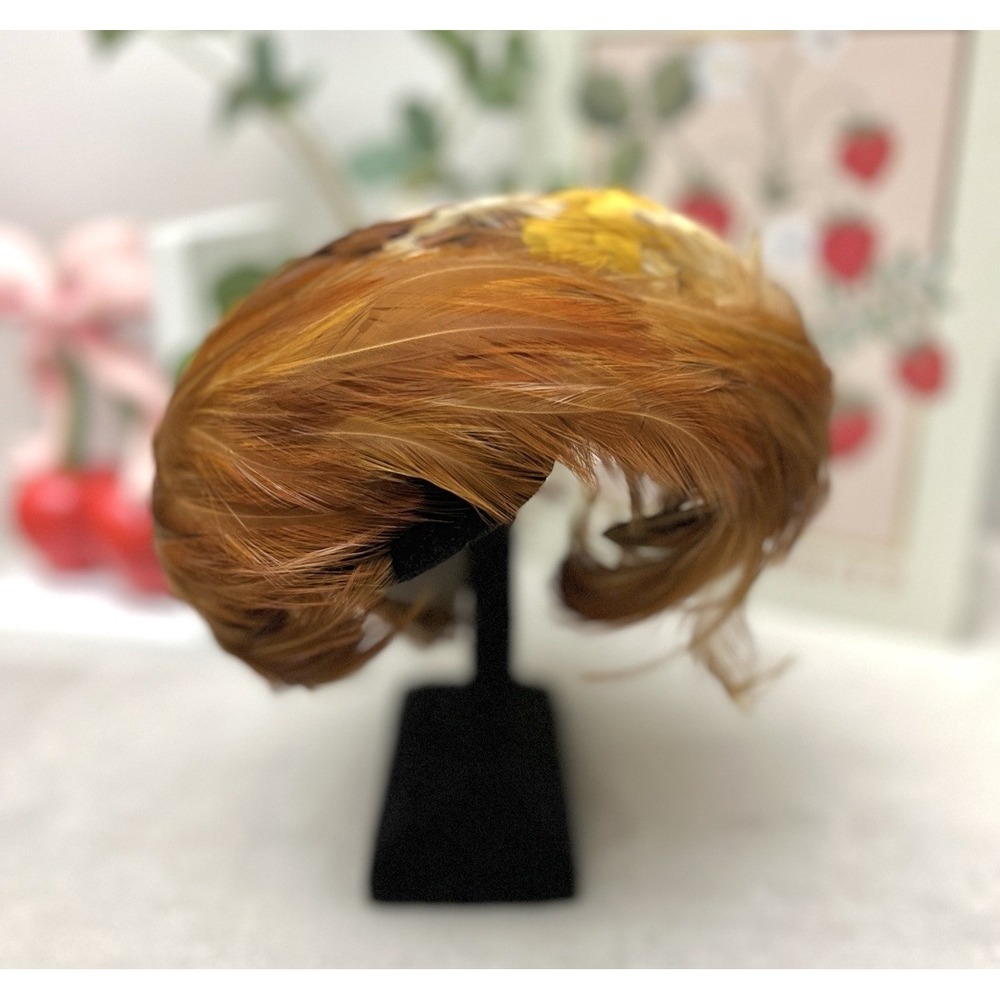 Vintage 1940-1950s Exotic‎ Feathered Hat